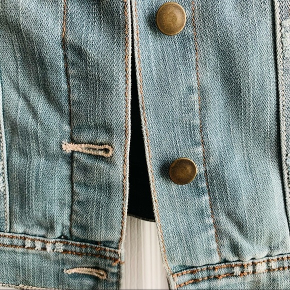 Forever 21 Denim Jacket Size Medium - Picture 6 of 6